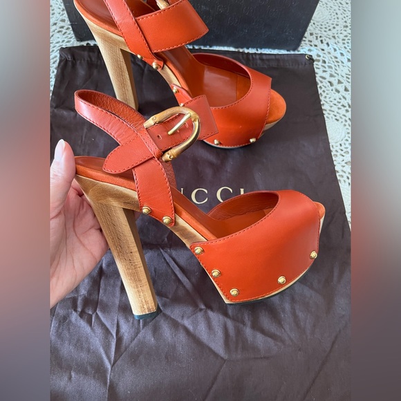 ***SOLD***New Authentic Gucci Leather Bamboo Buckle Wooden Platform Sandals - Picture 3 of 17